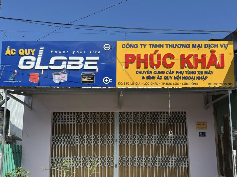 Bảng hiệu cửa hàng
